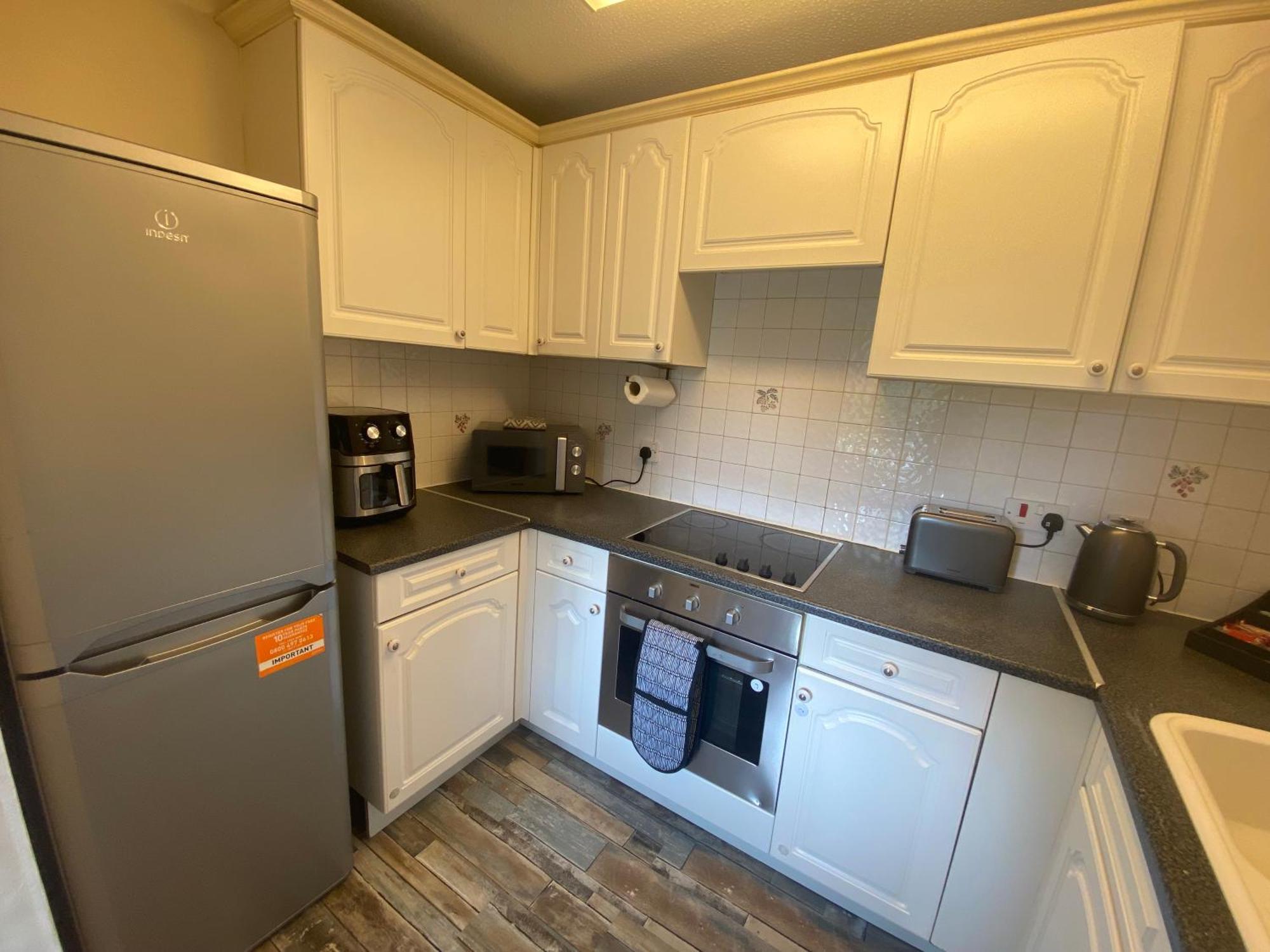 Lovely 2 Dbl Bed Apartment Near Heaton Park And North Manchester Hospital With Parking Bagian luar foto