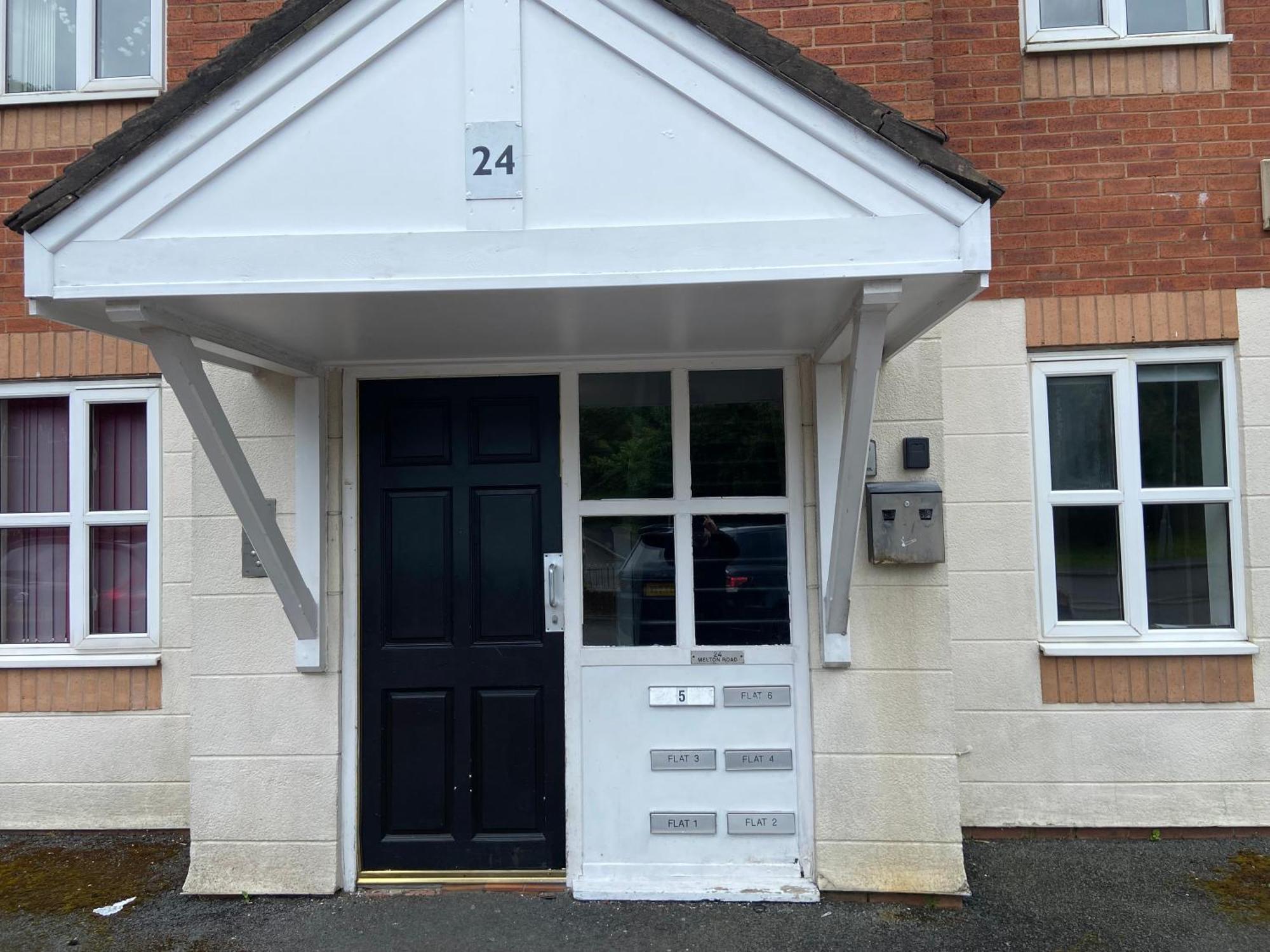 Lovely 2 Dbl Bed Apartment Near Heaton Park And North Manchester Hospital With Parking Bagian luar foto